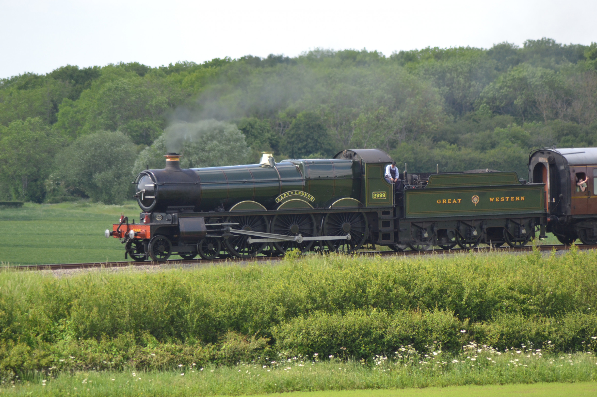 2999 'Lady of Legend' Passes Meadow Lane