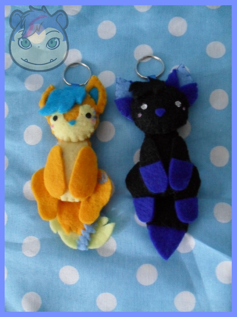 Commission - Akari_Folf Keychains