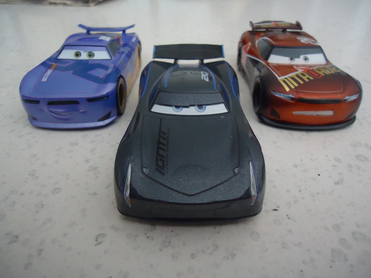 Disney cars 3 online next generation racers