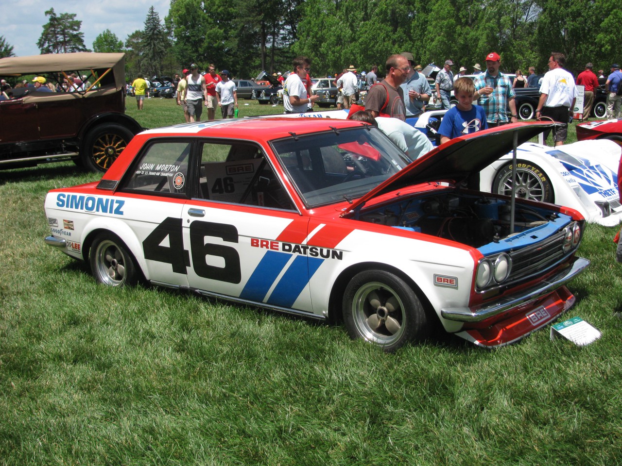 datsun bluebird race