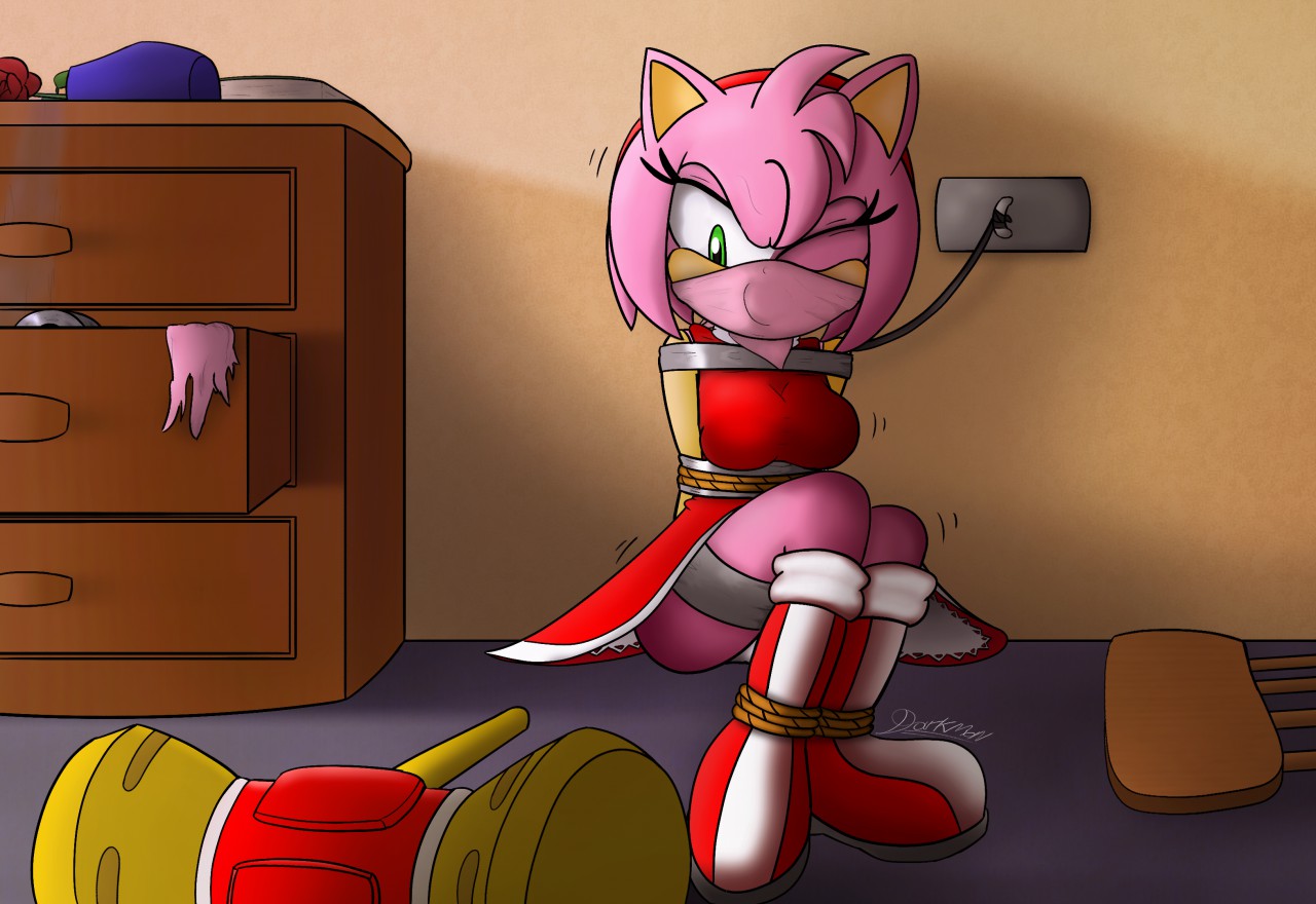 Amy can't come out - She's Grounded! 