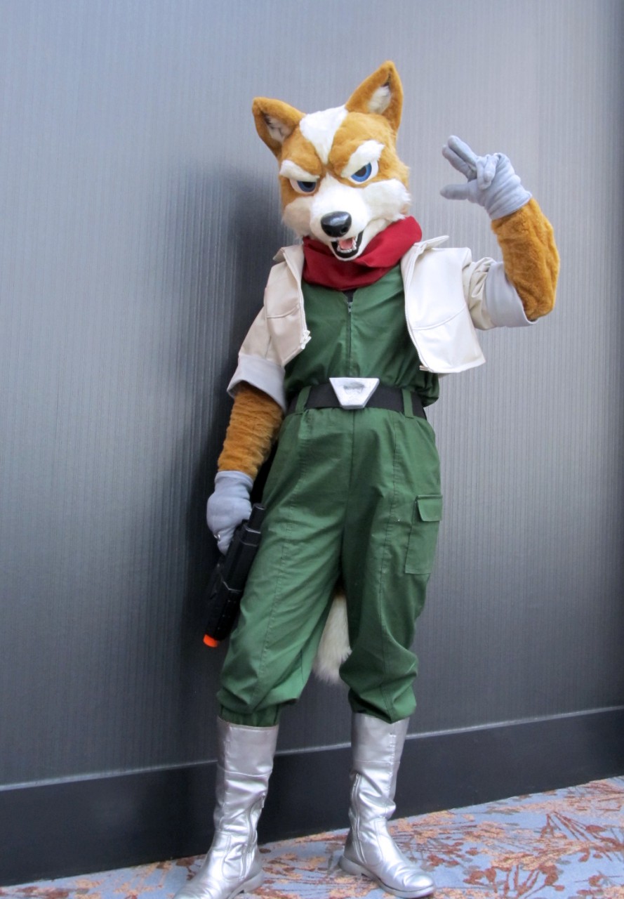 Fox mccloud cosplay