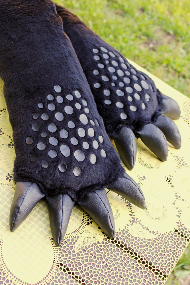 toothless gloves