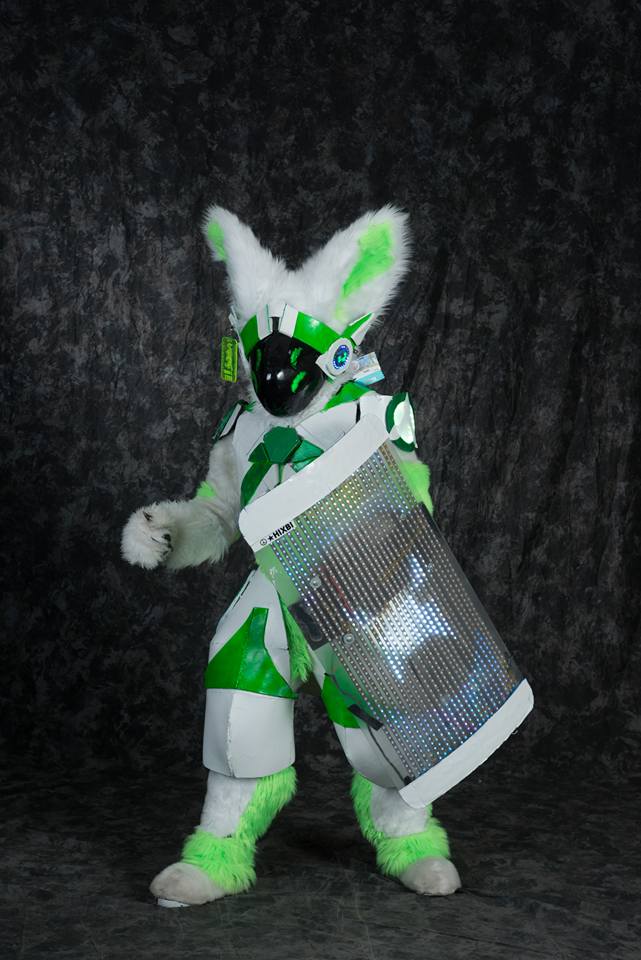 Finally finished the protogen fursuit :3