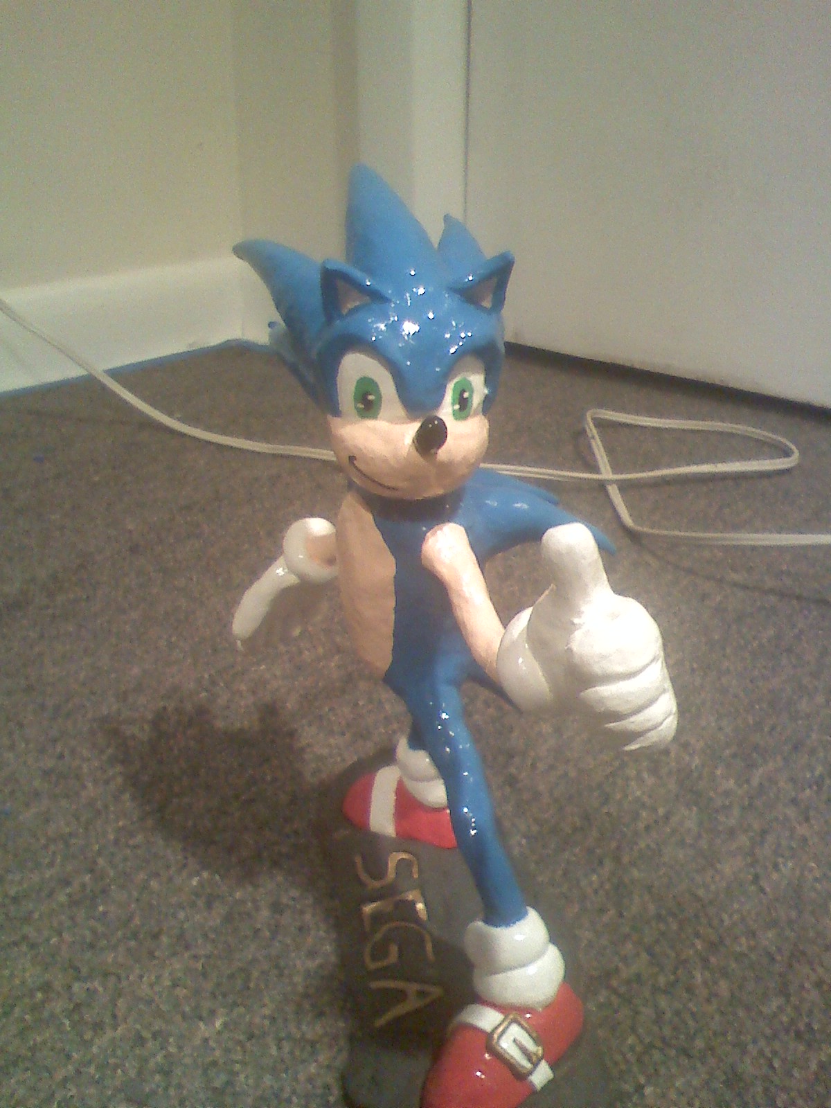 sonic the hedgehog front view