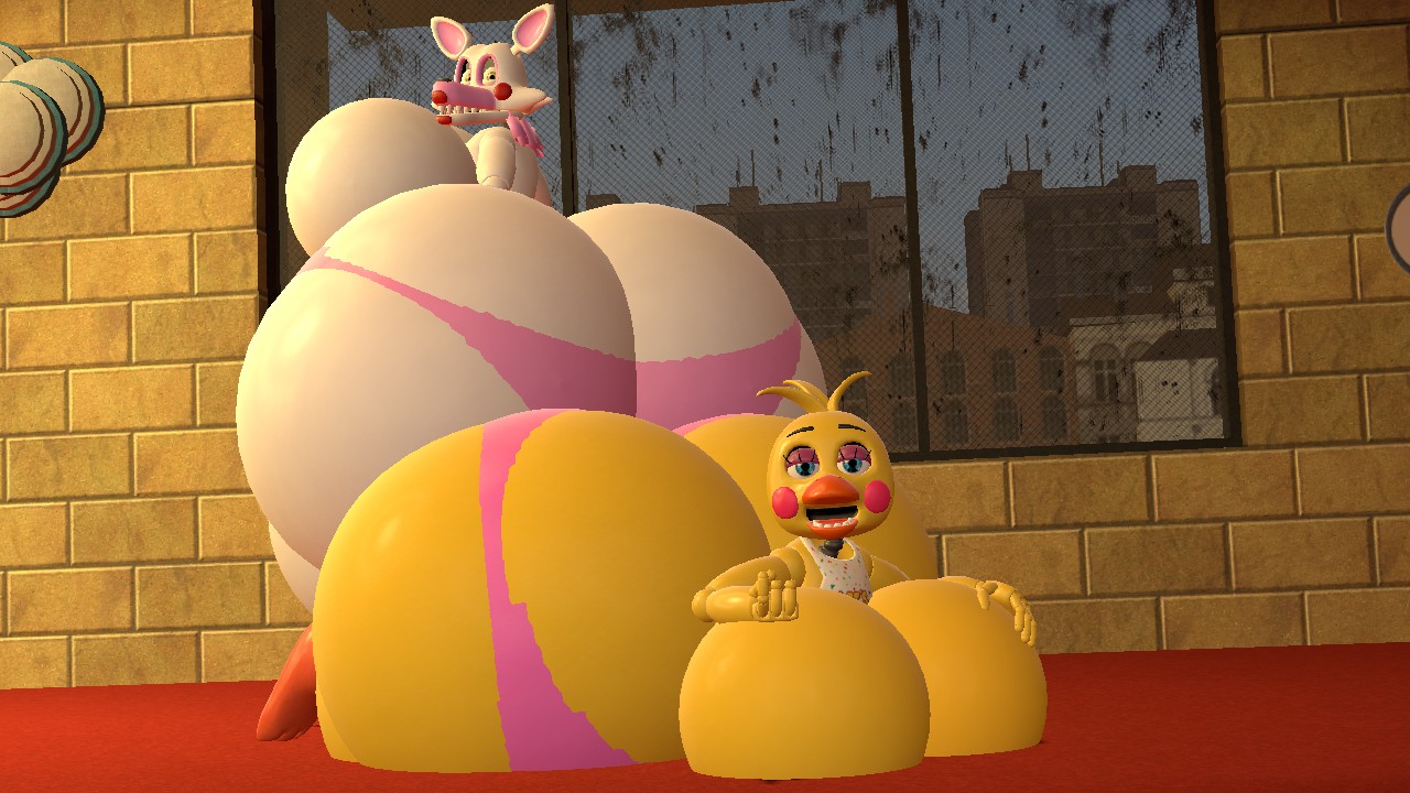Mangle and Toy Chica butt to butt. 