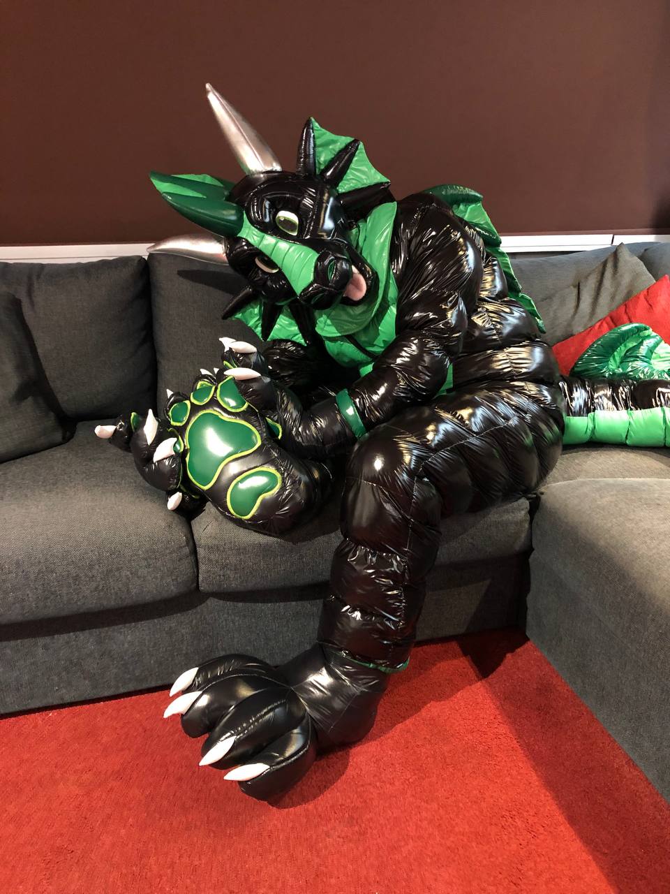 Nylon dragon suit by statiksam -- Fur Affinity [dot] net