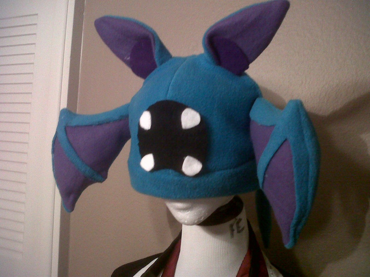 zubat hat