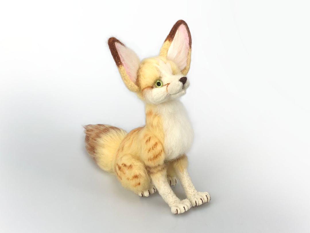 Fennecat wool figurine